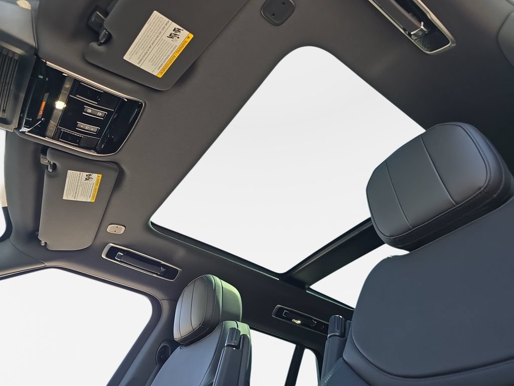 New 2026 Land Rover Range Rover SE AWD/4WD image 32