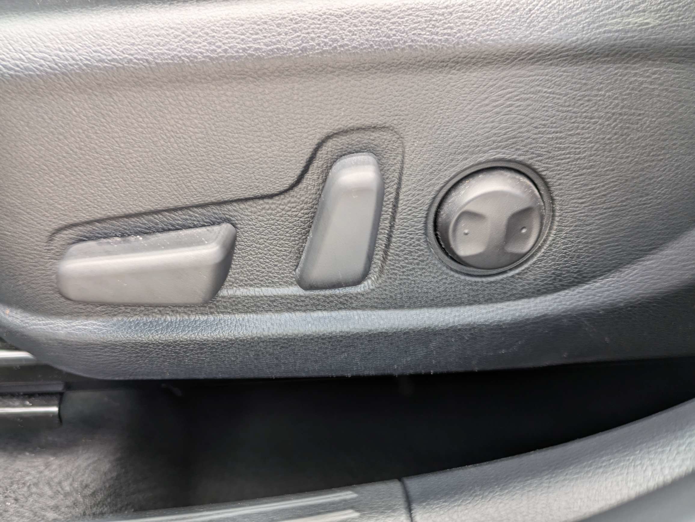 Certified 2024 Kia Seltos EX FWD image 23