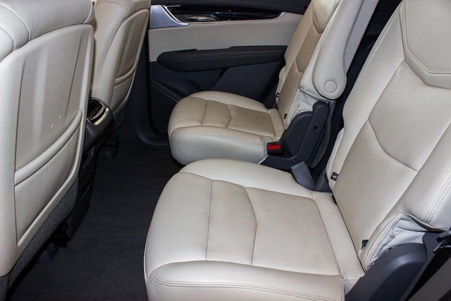 Used 2022 Cadillac XT6 Premium Luxury image 20