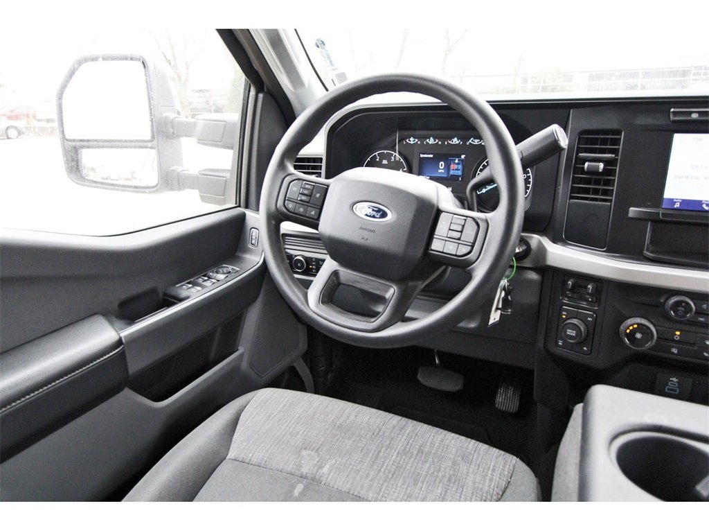 Used 2024 Ford F250 XLT w/ FX4 Off-Road Package image 8