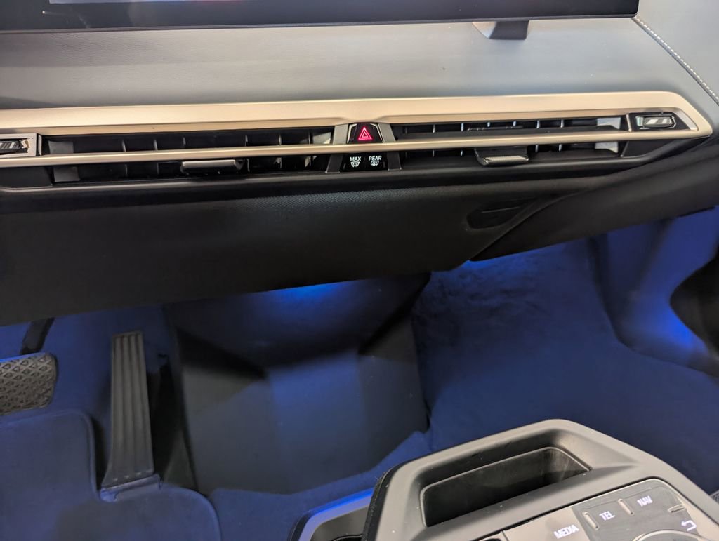 Used 2023 BMW iX xDrive50 w/ Convenience Package image 76