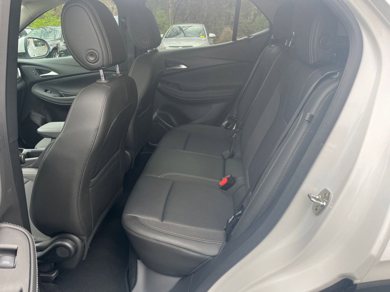 Used 2025 Buick Encore GX Preferred image 21