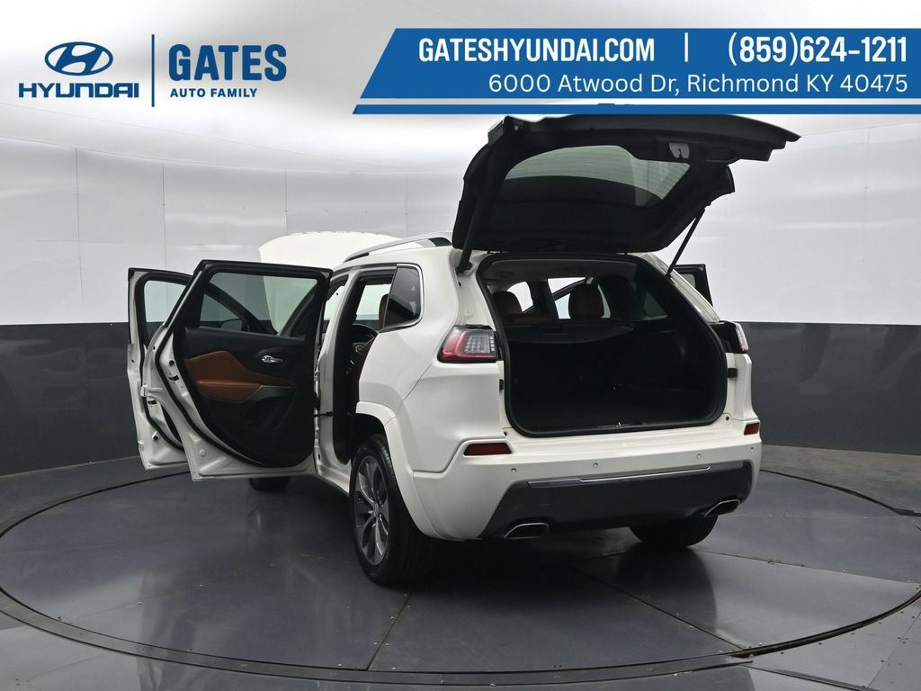 Used 2019 Jeep Cherokee Overland AWD/4WD image 56