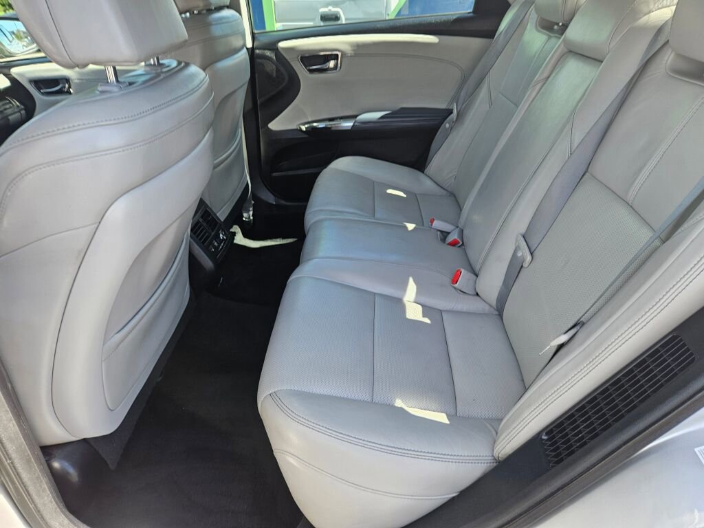 Used 2013 Toyota Avalon Limited image 13