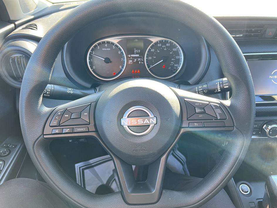 New 2025 Nissan Kicks Play S image 13