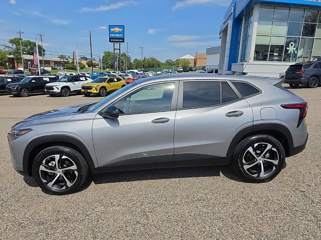 Certified 2024 Chevrolet Trax RS FWD image 6