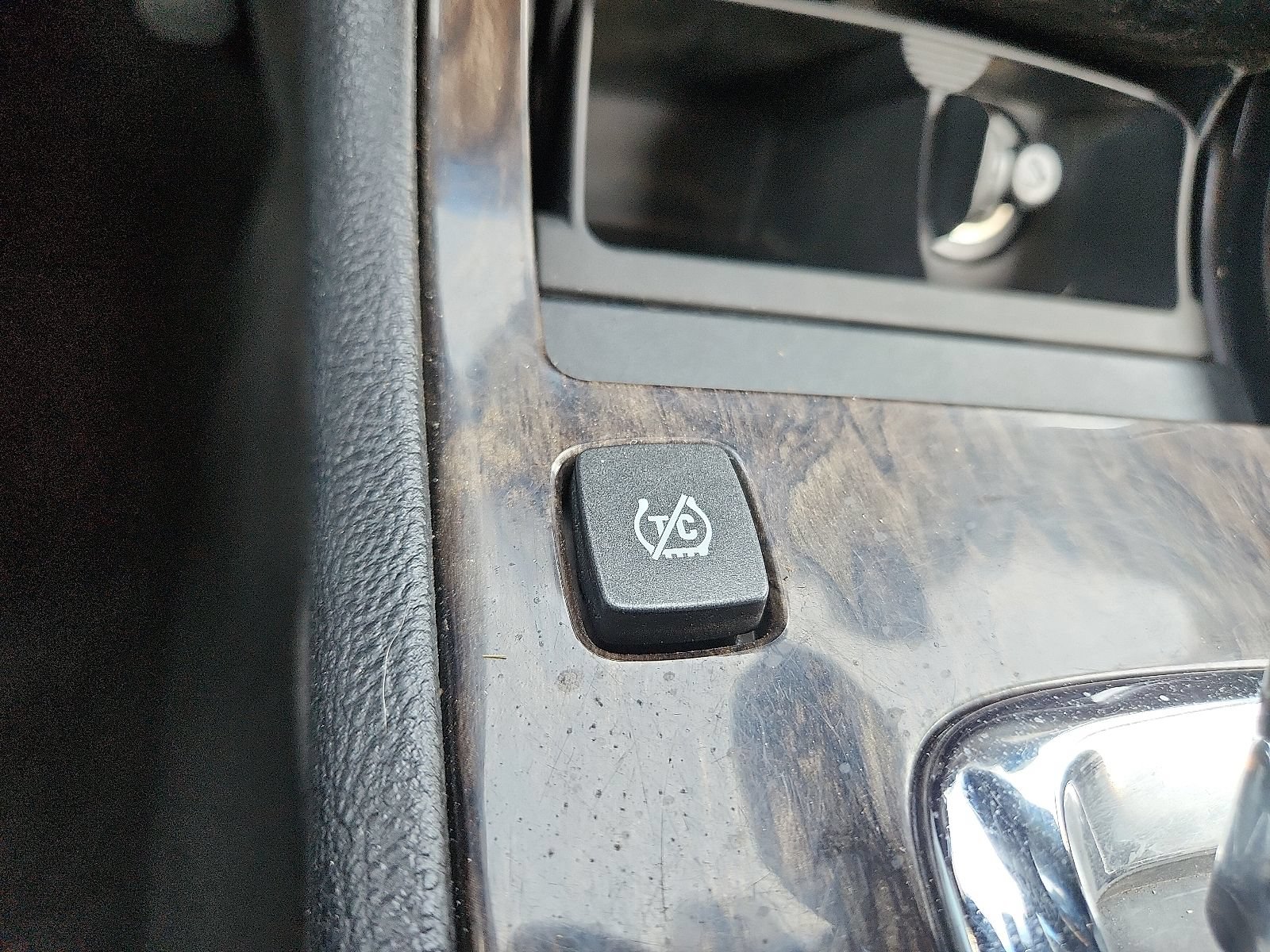 Used 2008 Cadillac DTS FWD image 16