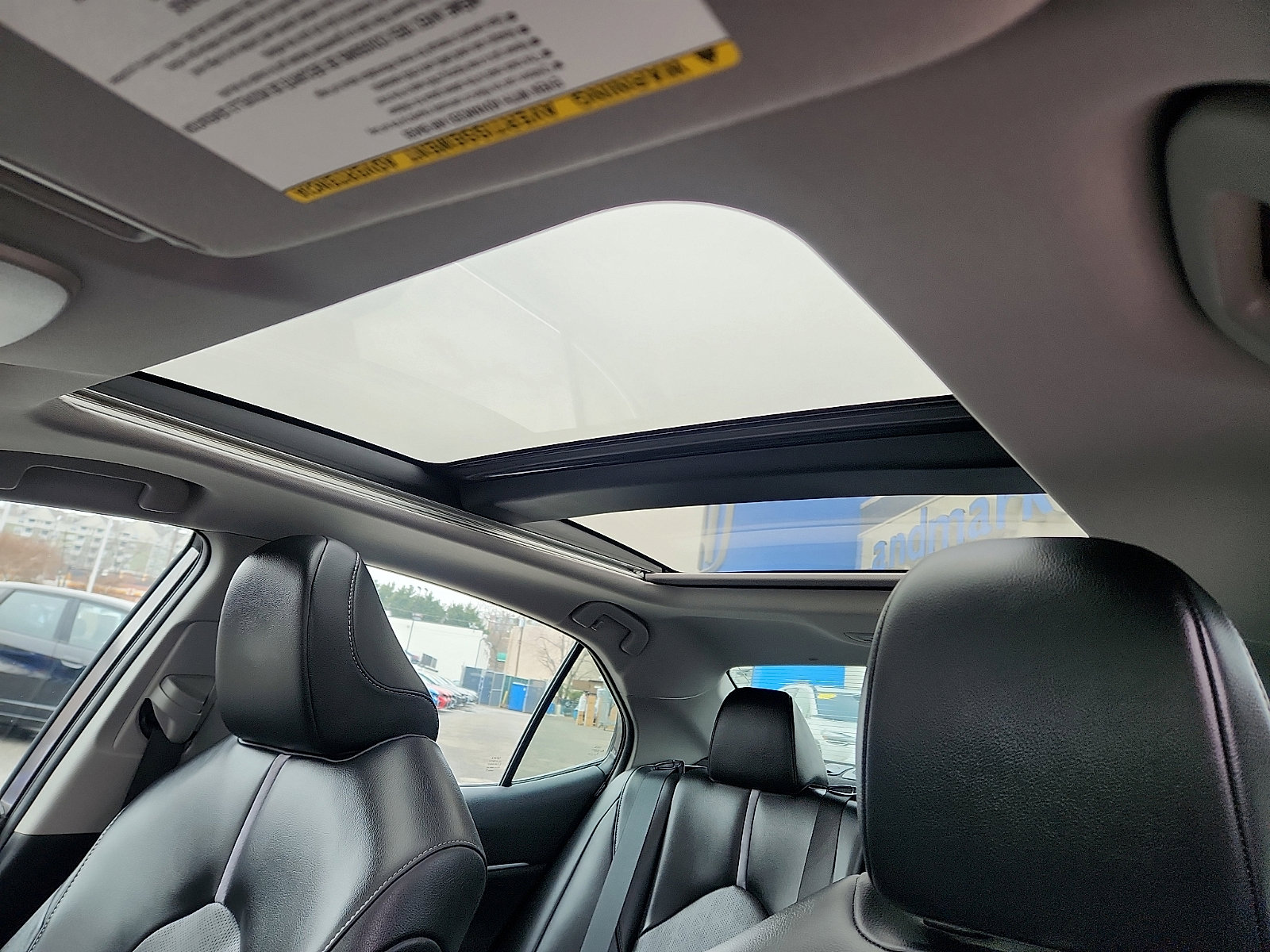 Used 2022 Toyota Camry XSE w/ Navigation Package image 12