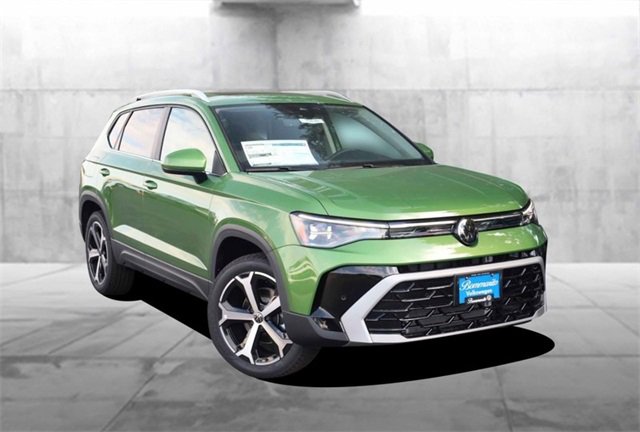 New 2025 Volkswagen Taos SEL image 2