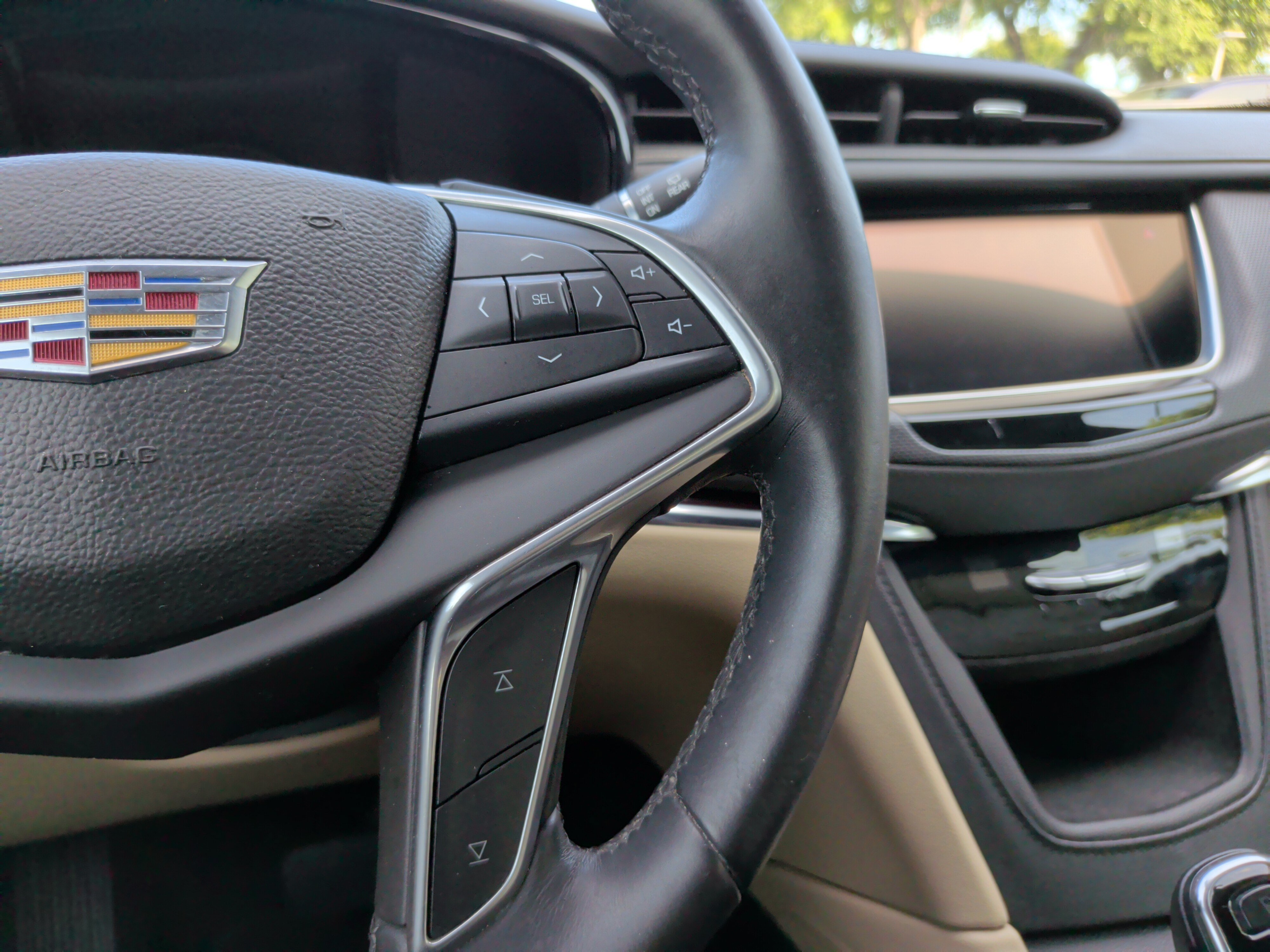 Used 2017 Cadillac XT5 Luxury w/ Driver Awareness Package FWD image 25