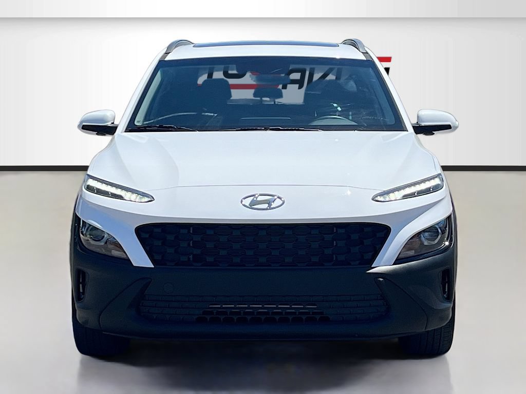 Used 2023 Hyundai Kona SEL w/ Convenience Package FWD image 2