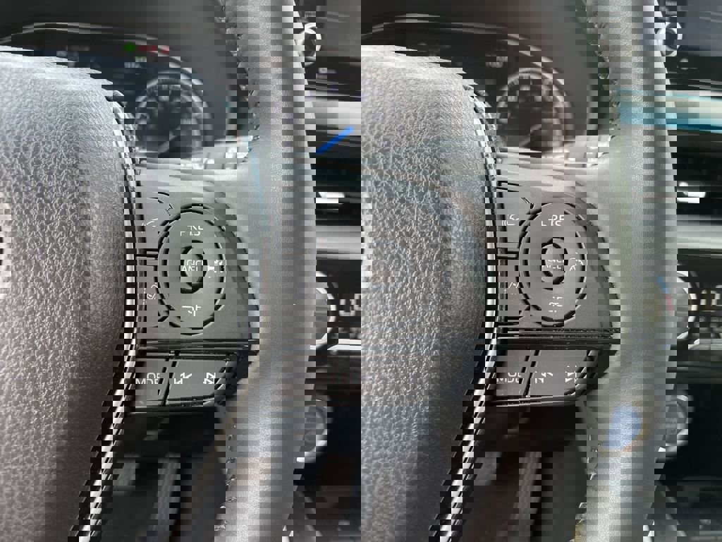 Used 2021 Toyota Venza XLE w/ Softex Package image 29