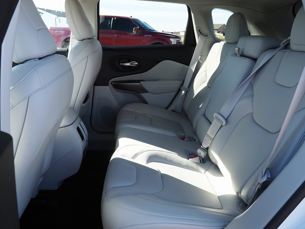 Used 2022 Jeep Cherokee Limited image 6