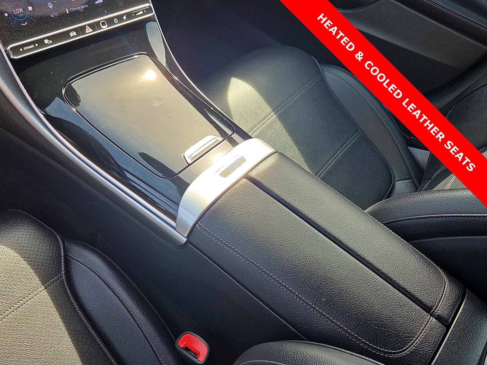 Used 2025 Mercedes-Benz C 300 Sedan image 25