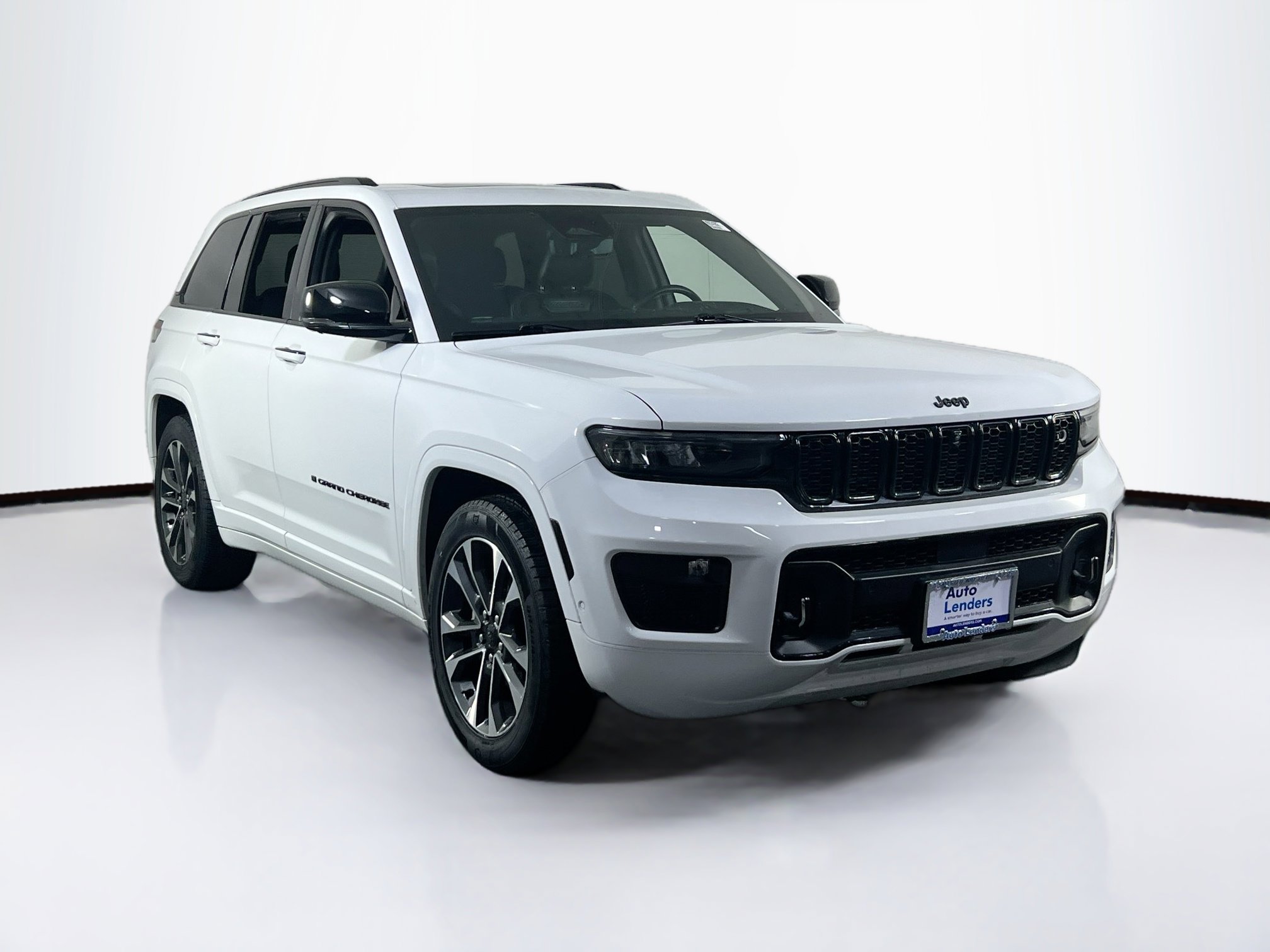 Used 2022 Jeep Grand Cherokee Overland w/ Adv Protech Group III image 3