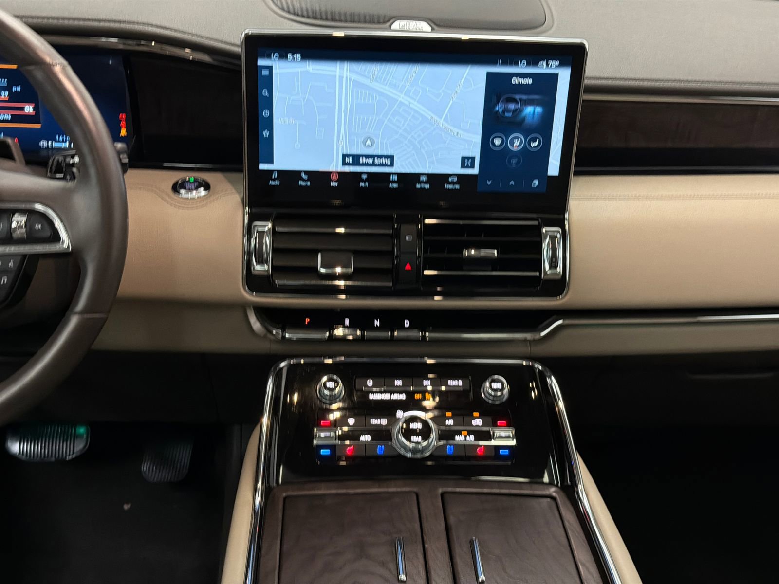 Used 2023 Lincoln Navigator L Reserve AWD/4WD image 25