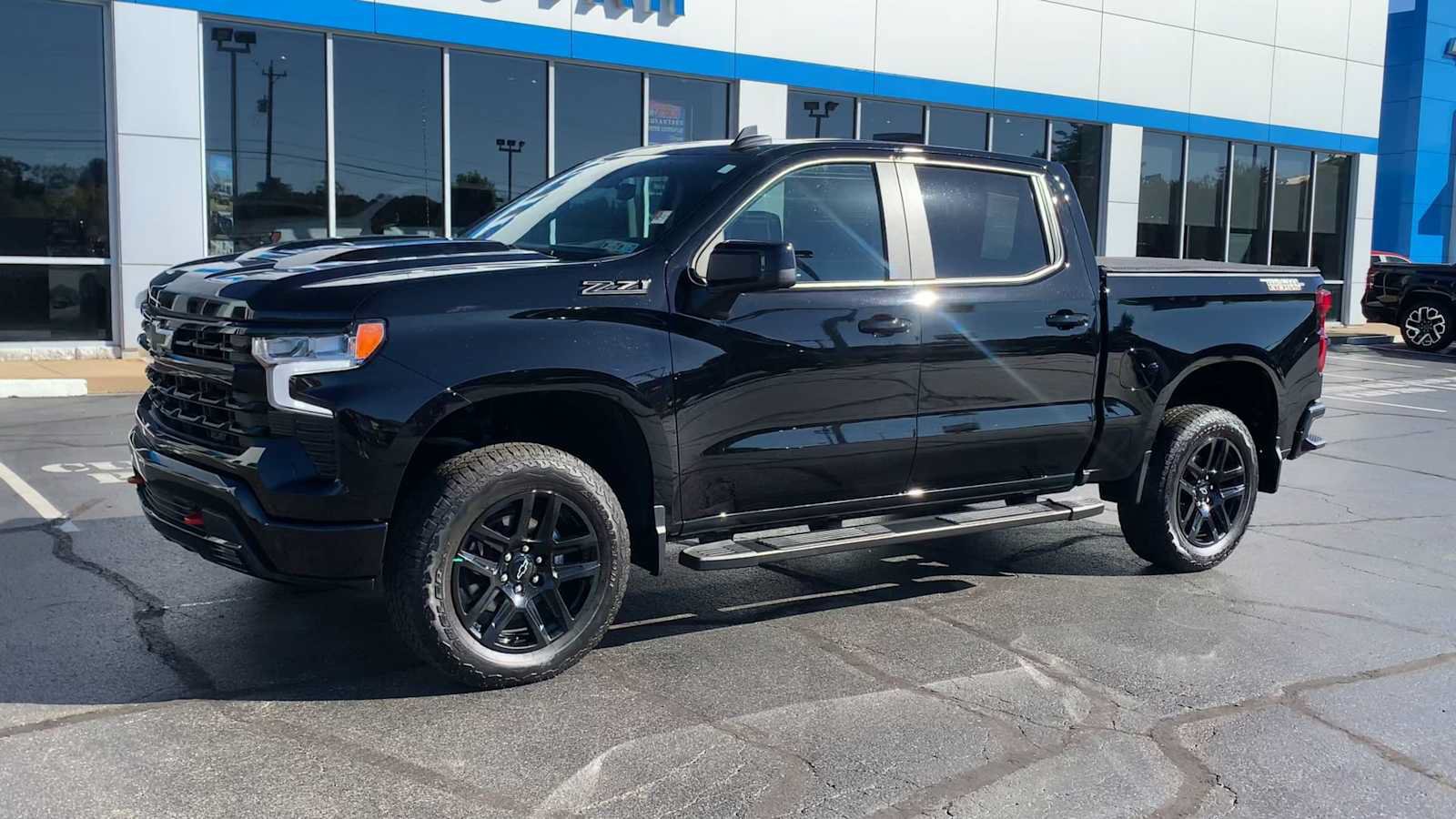 Certified 2025 Chevrolet Silverado 1500 LT Trail Boss w/ Convenience Package II AWD/4WD image 4