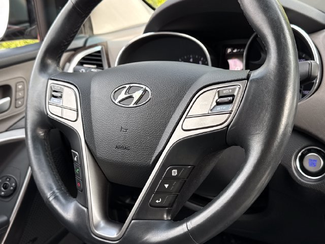 Used 2017 Hyundai Santa Fe Sport w/ 2.4L Tech Package 04 AWD/4WD image 12