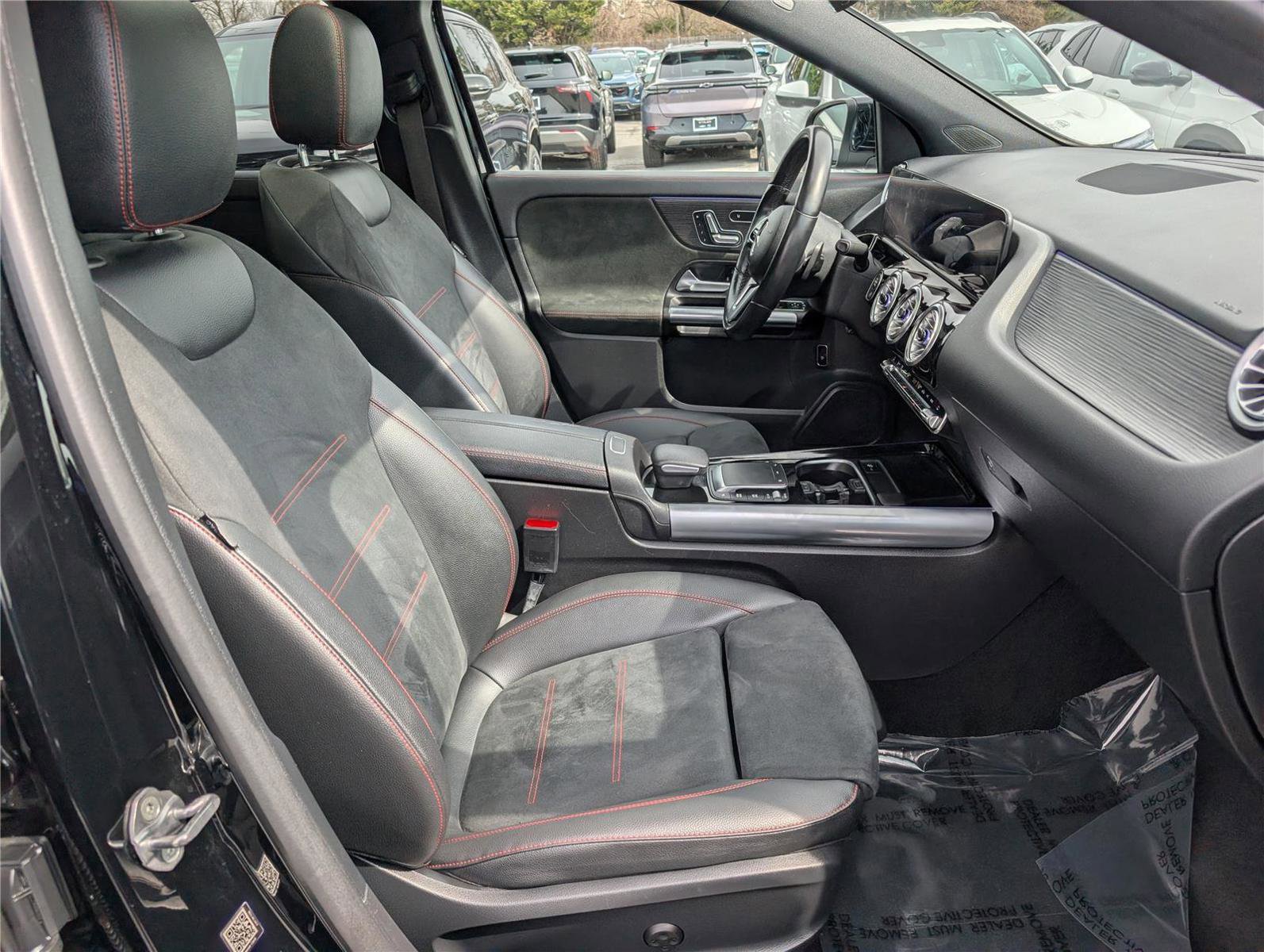 Used 2023 Mercedes-Benz GLA 250 4MATIC w/ AMG Line Exterior image 11