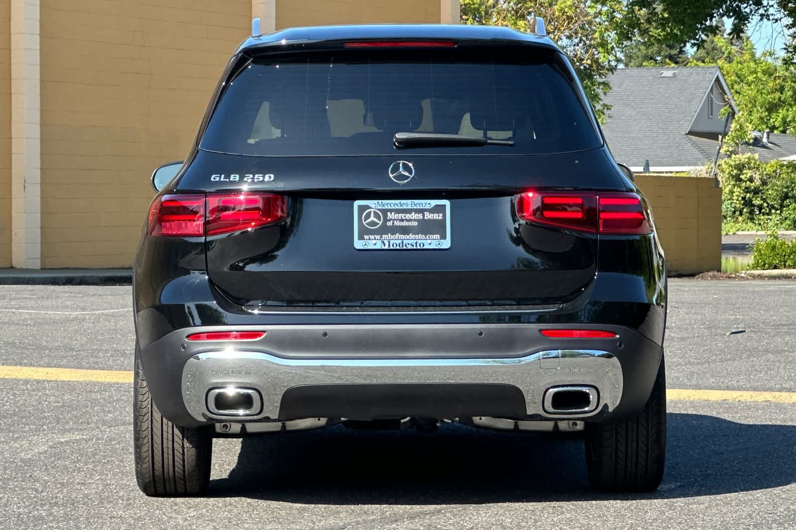 Certified 2026 Mercedes-Benz GLB 250 image 4