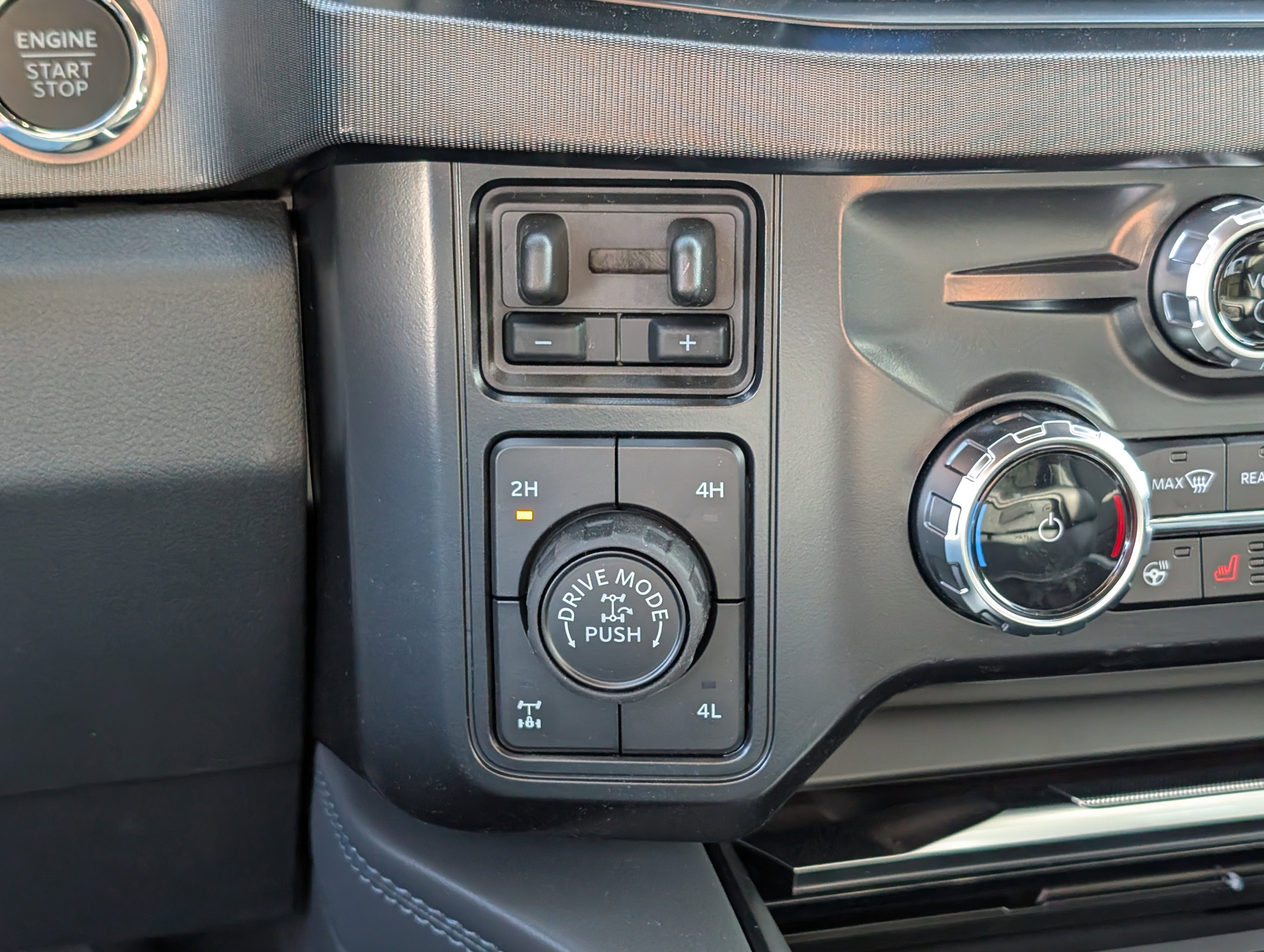 New 2026 Ford F250 Platinum w/ Tremor Off-Road Package image 27