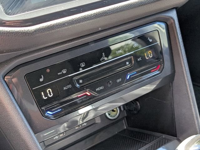 Certified 2023 Volkswagen Tiguan SE FWD image 23