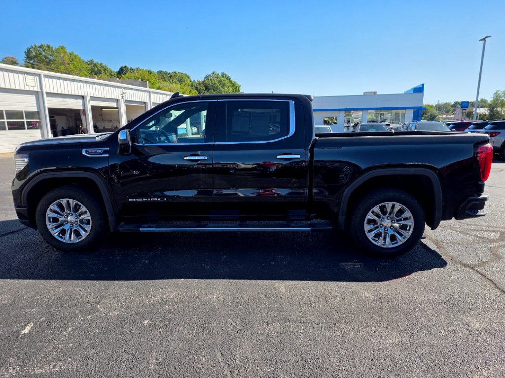 Used 2025 GMC Sierra 1500 Denali AWD/4WD image 5