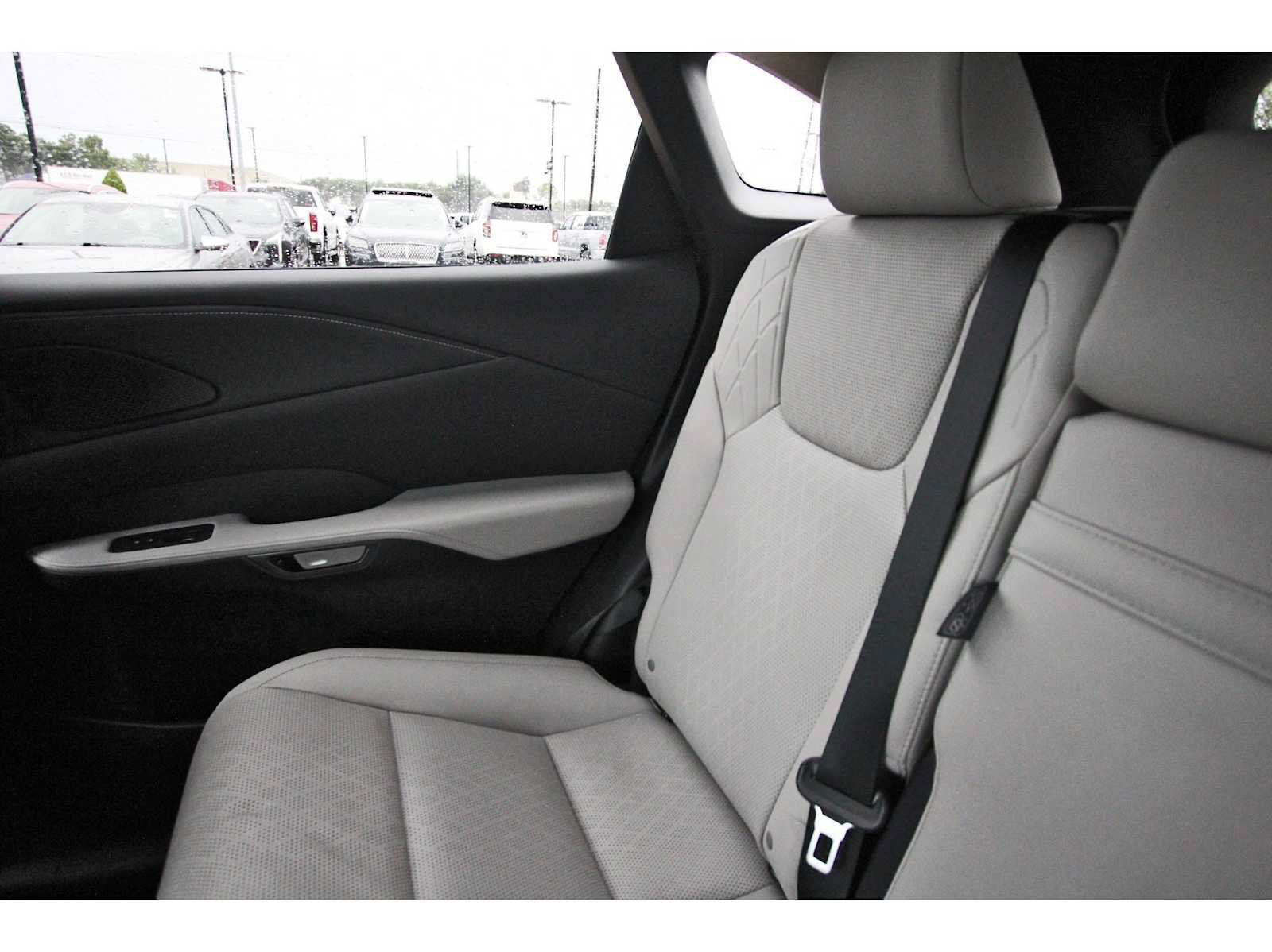 Used 2025 Lexus RX 350 Premium Plus w/ Convenience Package FWD image 9