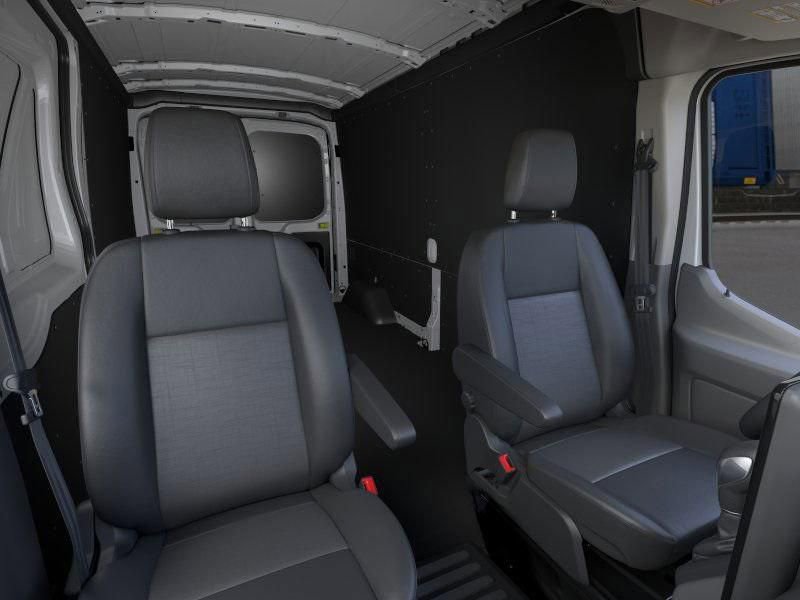 New 2026 Ford Transit 250 148 Medium Roof w/ Load Area Protection Package RWD image 10