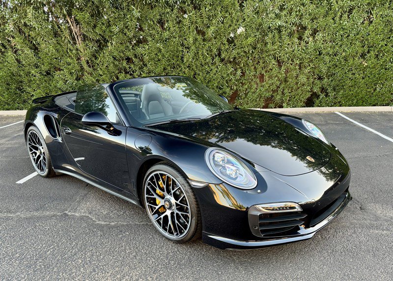 Used 2015 Porsche 911 Turbo S w/ High-end Infotainment Package AWD/4WD image 26