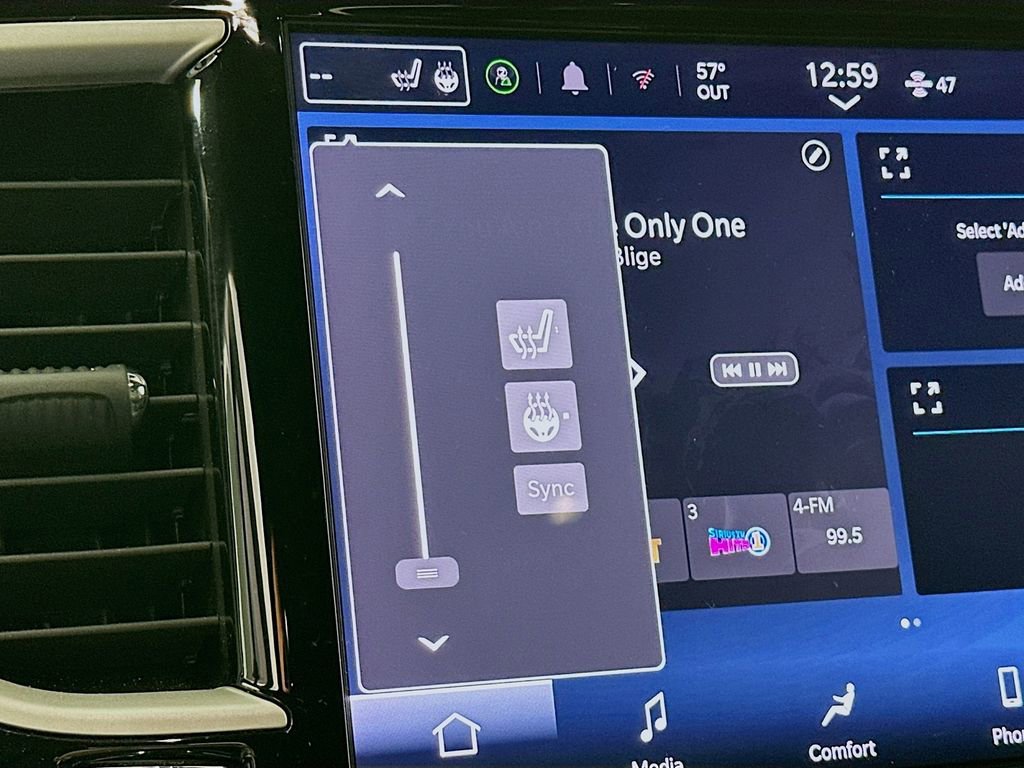 Used 2025 Chrysler Pacifica Select FWD image 27