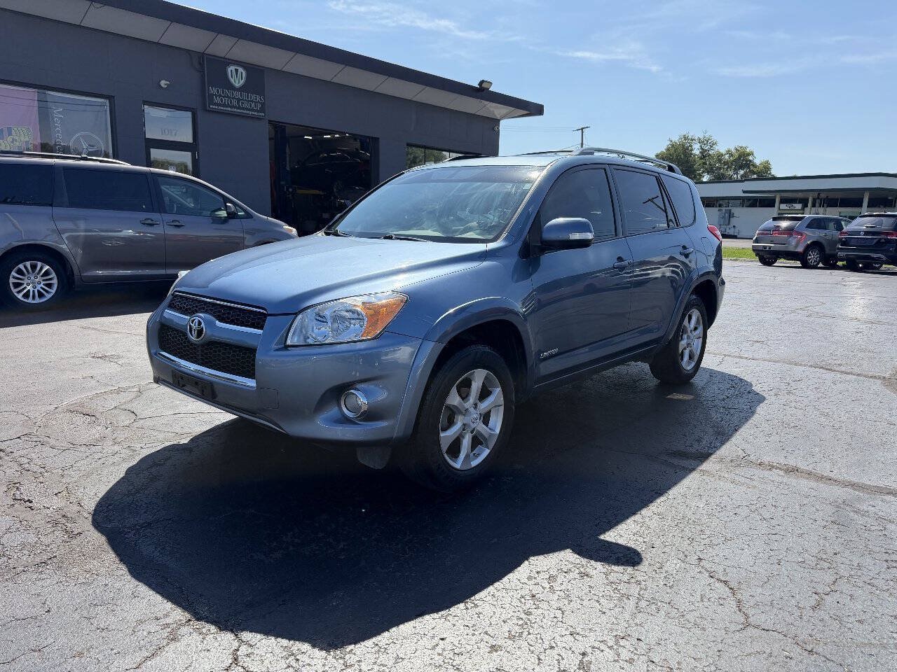 Used 2011 Toyota RAV4 Limited w/ Limited Extra Value Pkg AWD/4WD image 2