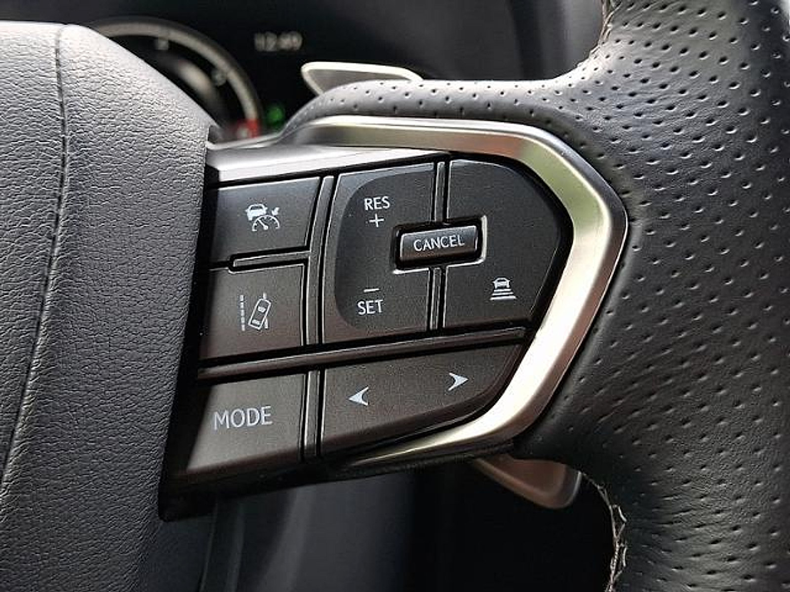Used 2024 Lexus LX 600 F Sport AWD/4WD image 13