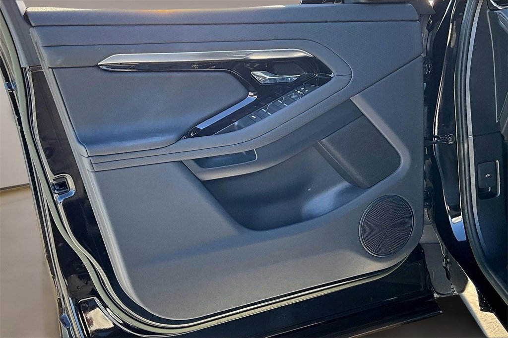 Certified 2023 Land Rover Range Rover Evoque R-Dynamic S image 18