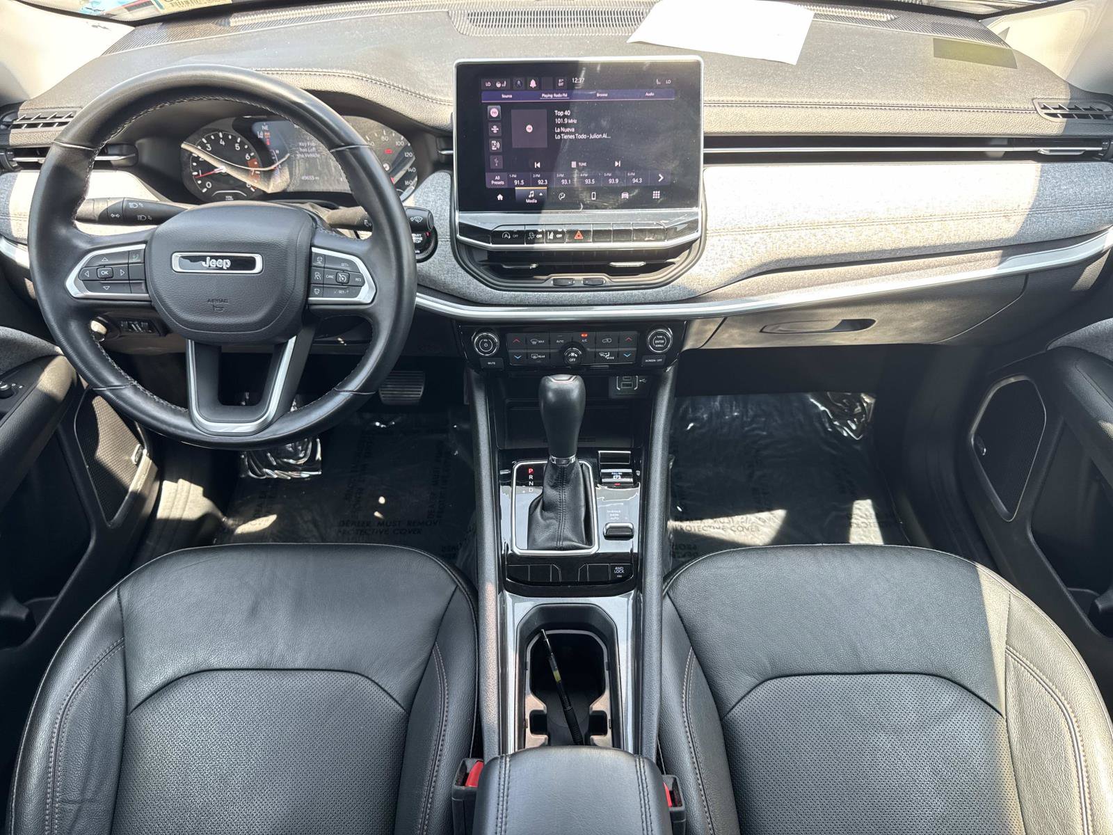 Used 2022 Jeep Compass Latitude w/ Sun and Sound Group AWD/4WD image 6