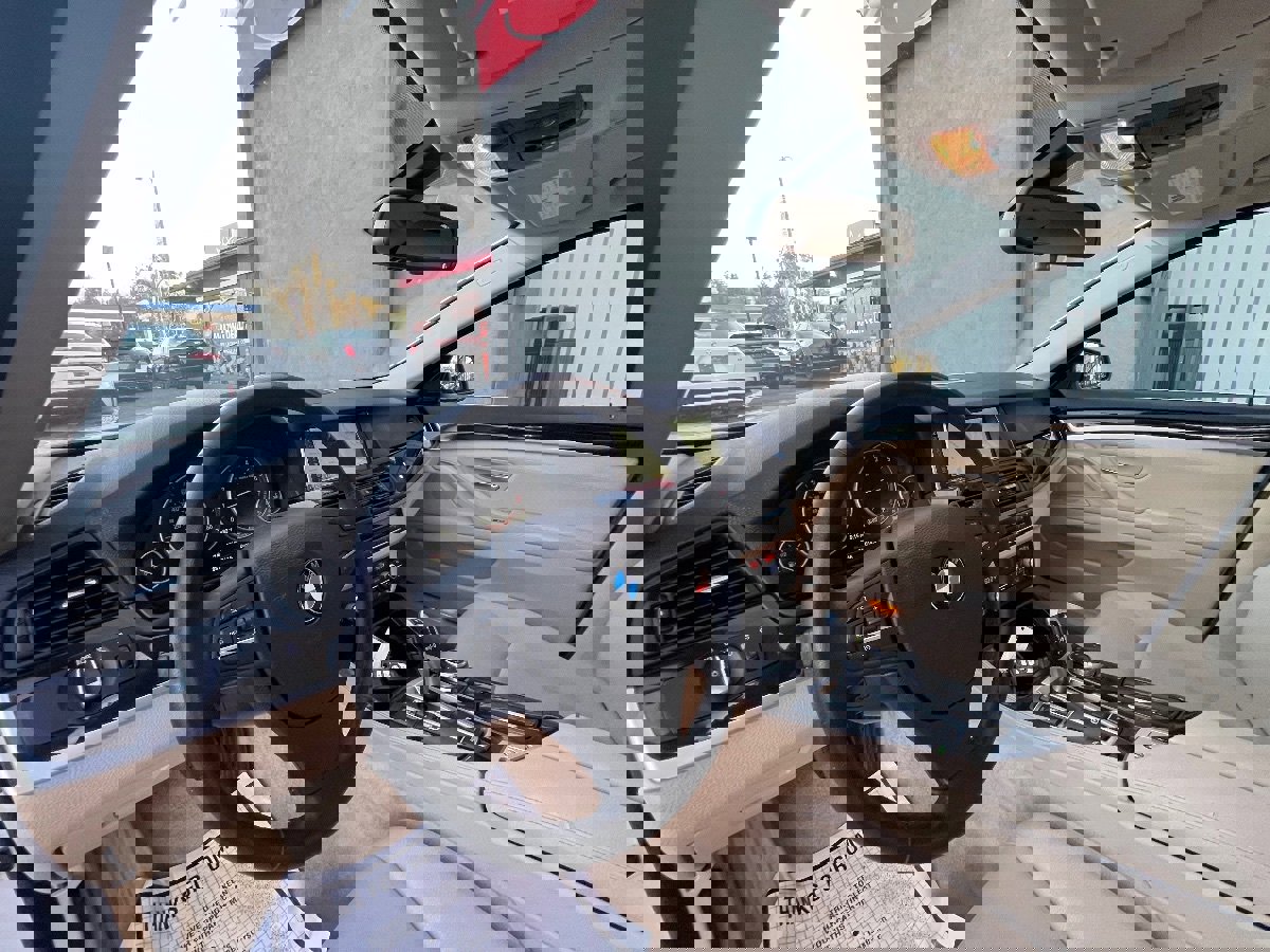 Used 2014 BMW 528i Sedan image 9