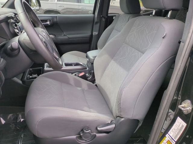 Used 2018 Toyota Tacoma TRD Sport image 11