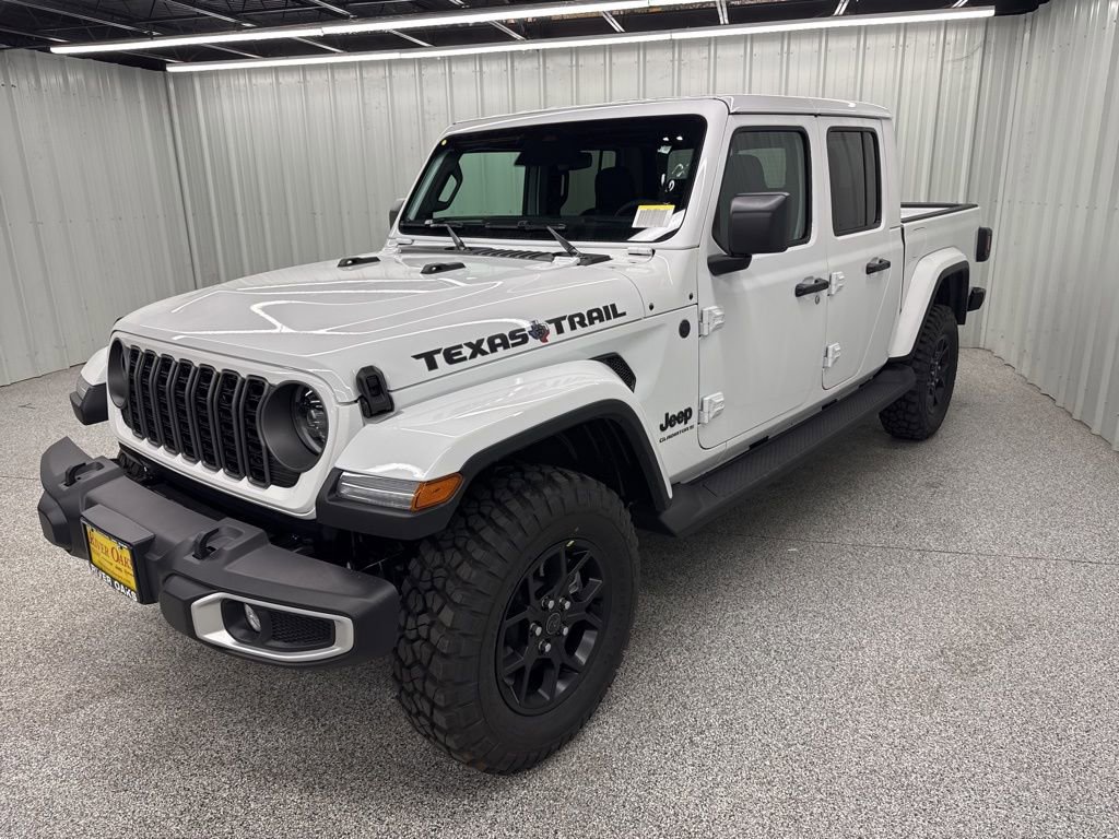 New 2026 Jeep Gladiator Sport image 3