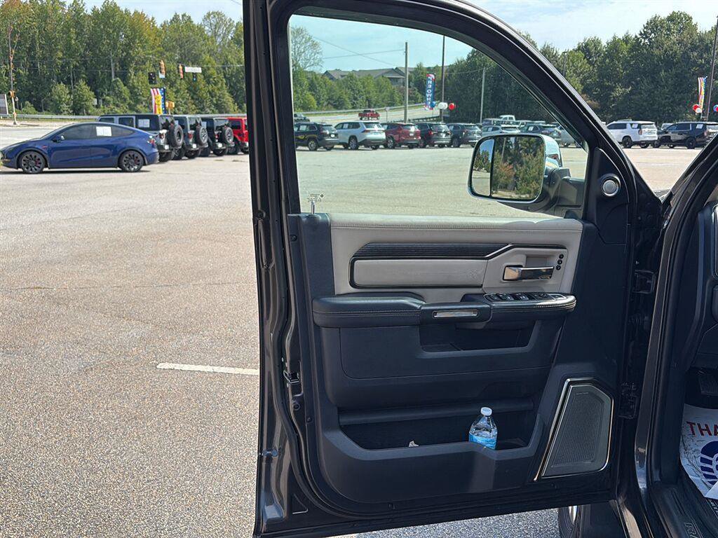 Used 2021 RAM 2500 Limited AWD/4WD image 9