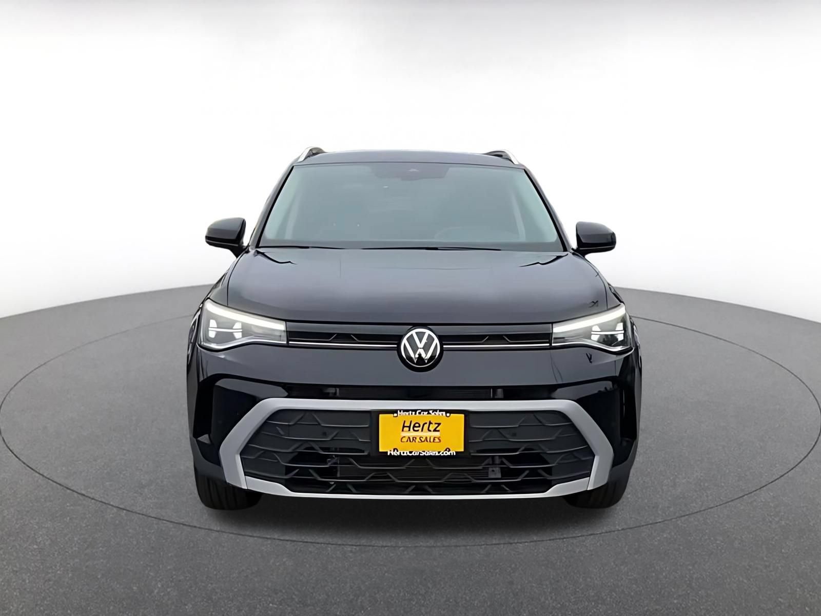 Used 2026 Volkswagen Taos SE AWD/4WD image 4