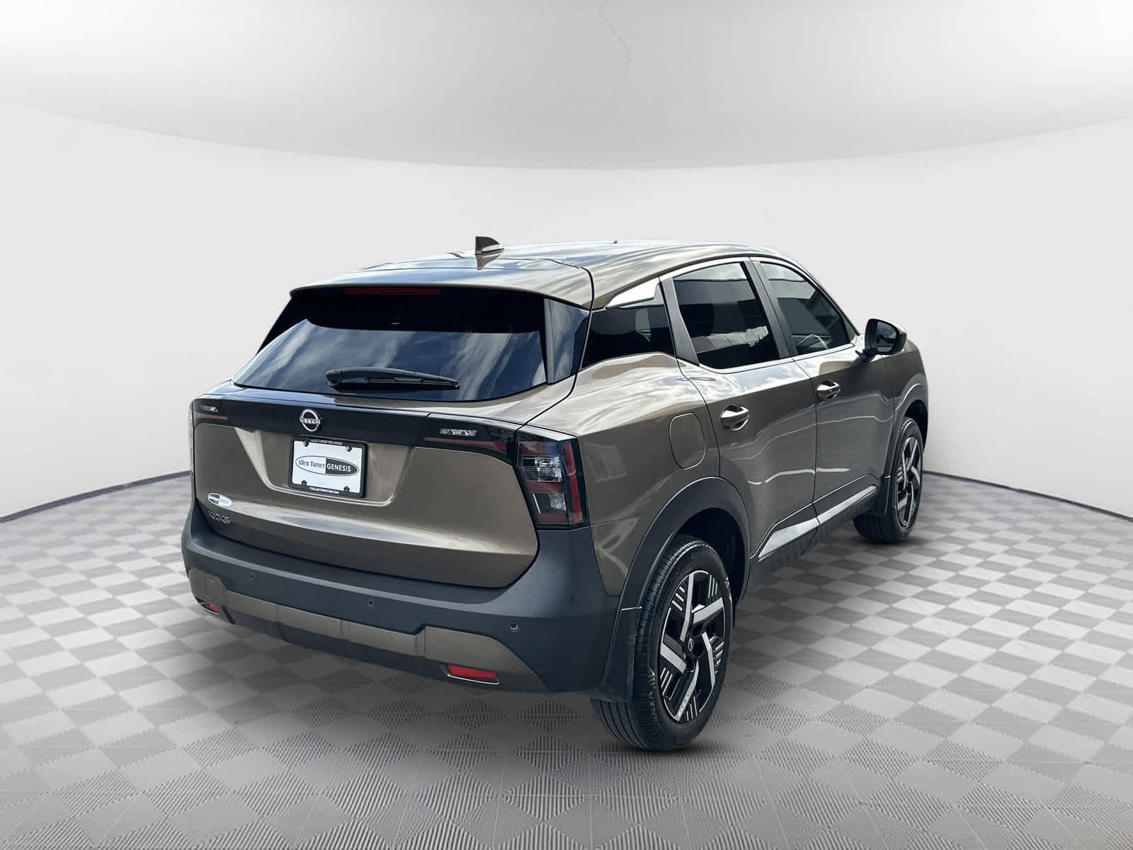 Used 2025 Nissan Kicks SV FWD image 6