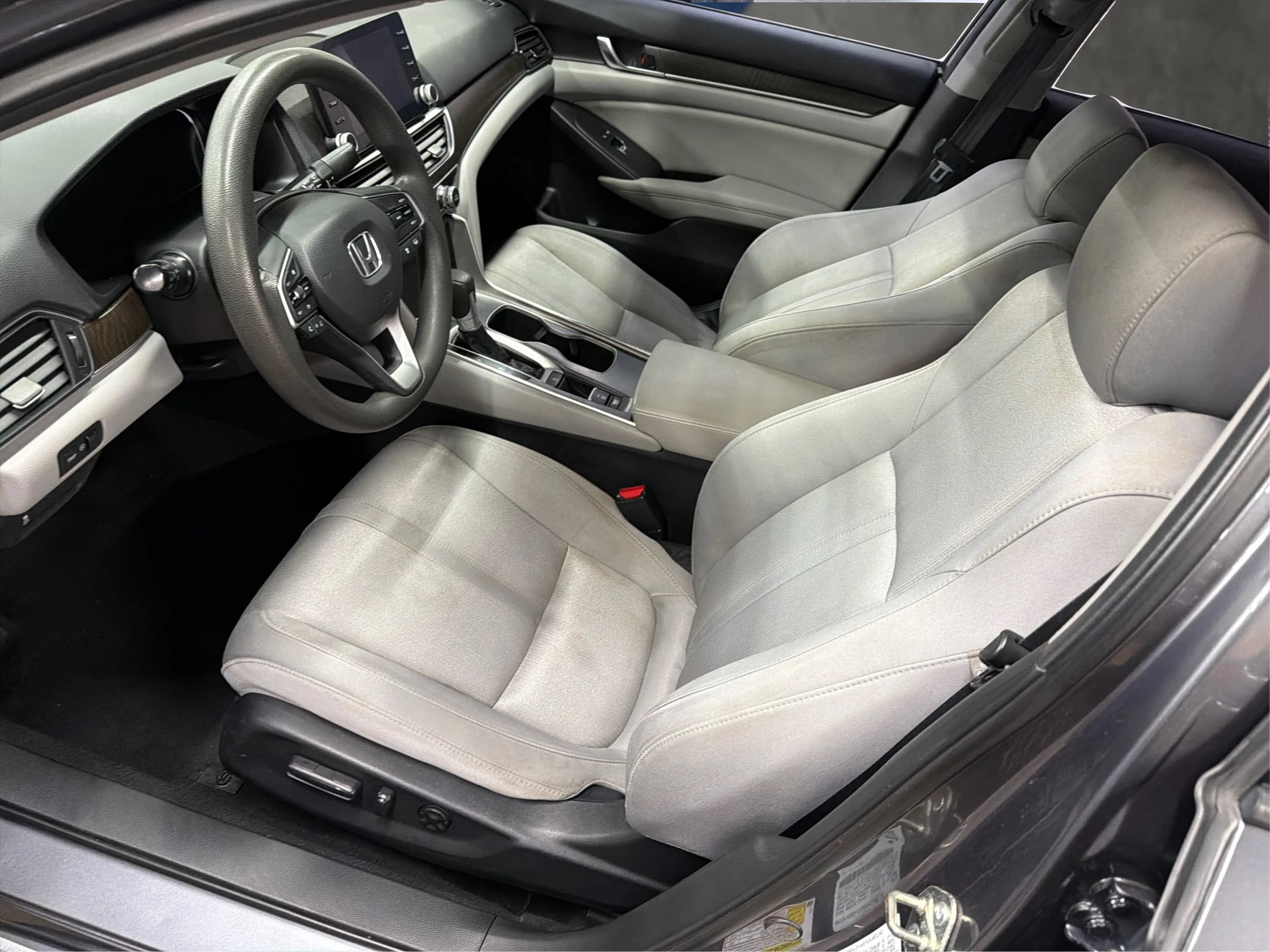 Used 2020 Honda Accord EX image 12