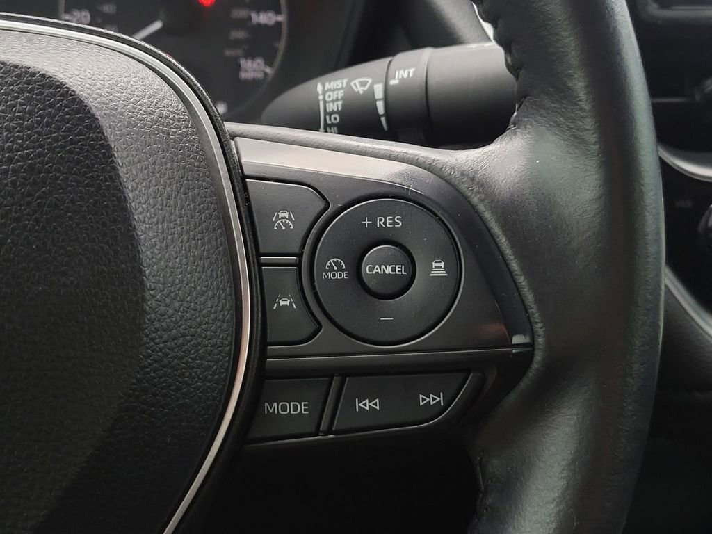 Used 2024 Toyota Corolla SE image 28