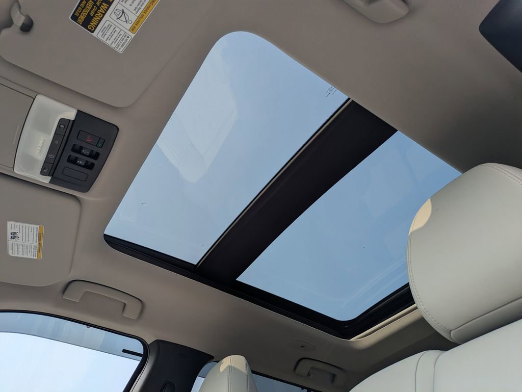 New 2025 Mitsubishi Outlander SEL image 21