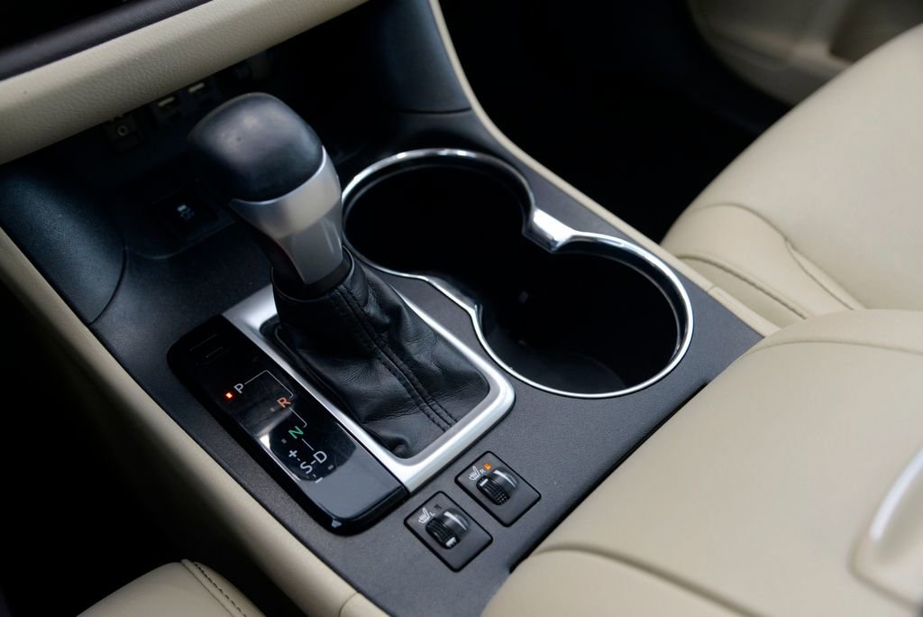 Used 2019 Toyota Highlander XLE image 26