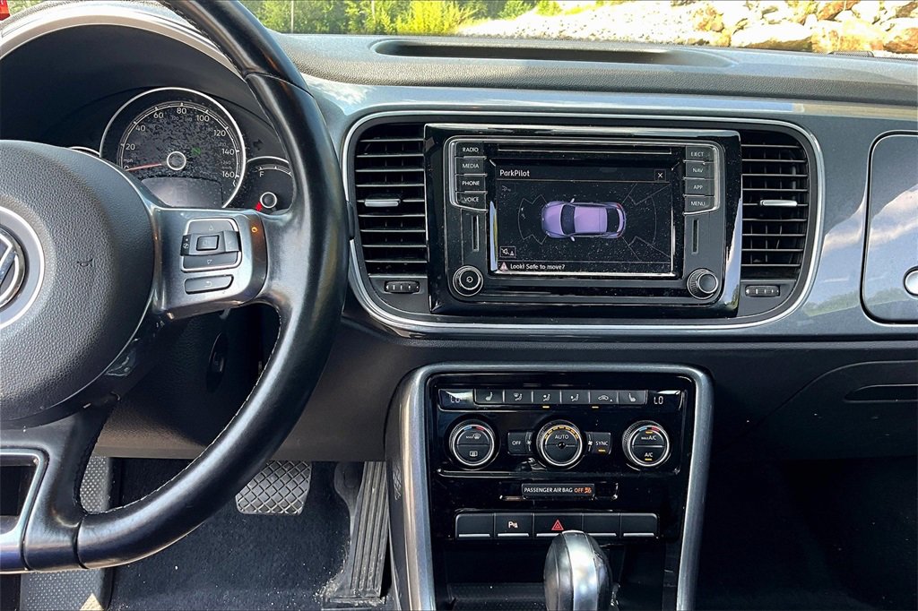 Used 2019 Volkswagen Beetle 2.0T SE image 28