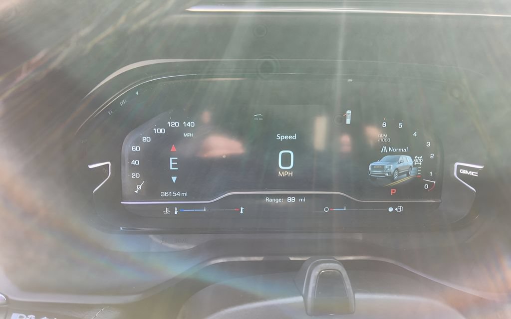 Used 2024 GMC Yukon Denali w/ Denali Reserve Package AWD/4WD image 19