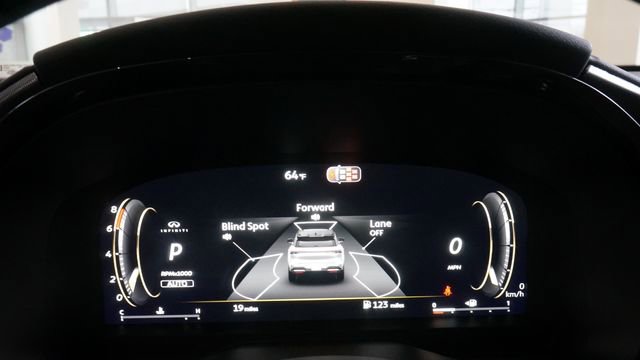New 2026 INFINITI QX60 Luxe image 13