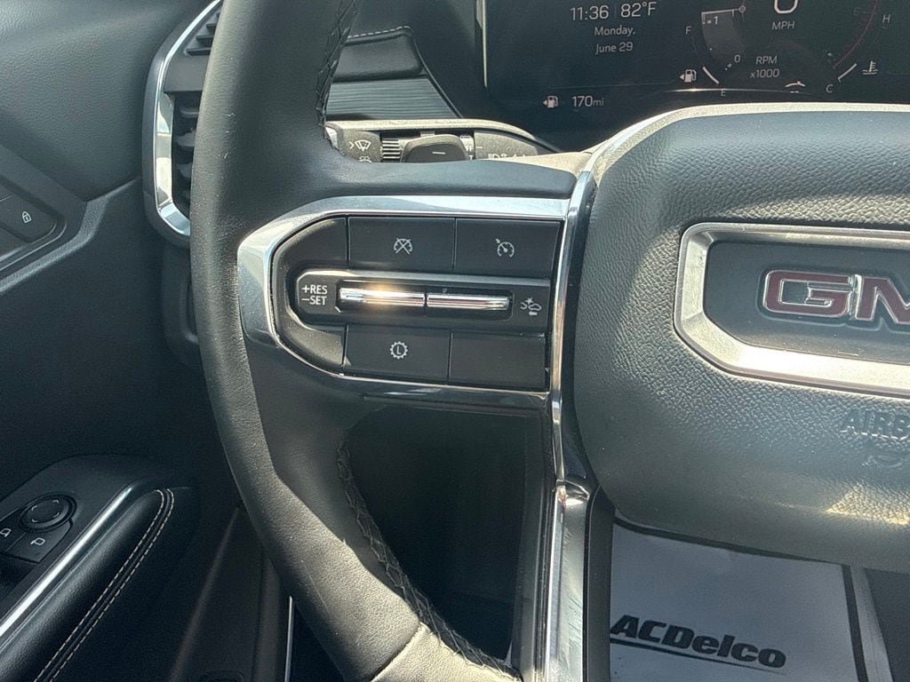 Used 2025 GMC Acadia Elevation FWD image 24
