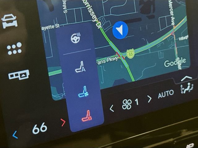 Used 2025 Lincoln Navigator Reserve image 21